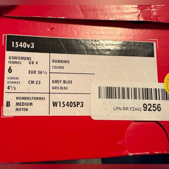 NEW BALANCE 1540v3 Runners in Grey Blue, Eur 36.5 / US Womens 6, New in Box - Picture 8 of 9